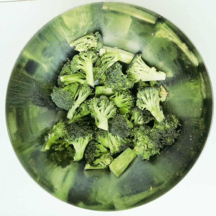 Broccoli uit de oven met knoflook en citroensap Green Dish